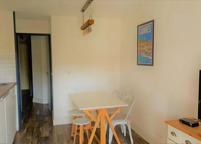 Bord De 4 Pers / 2 Piscines Apartmán *