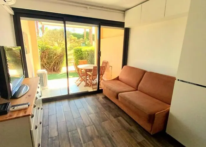 Bord De 4 Pers / 2 Piscines * Cannes